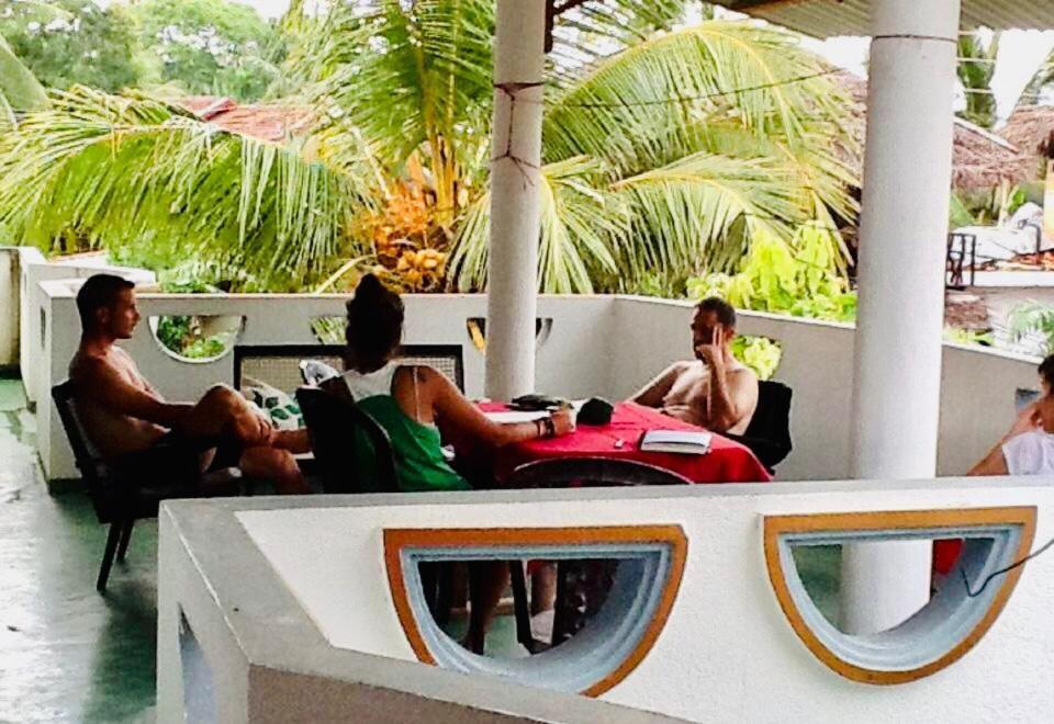 Sunrise Guest House & Restaurant Tangalle Exterior foto