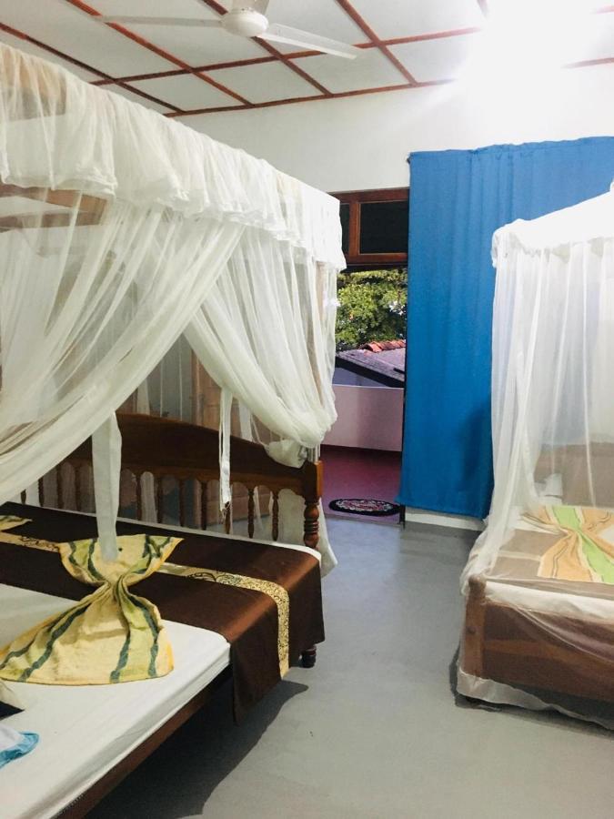 Sunrise Guest House & Restaurant Tangalle Exterior foto