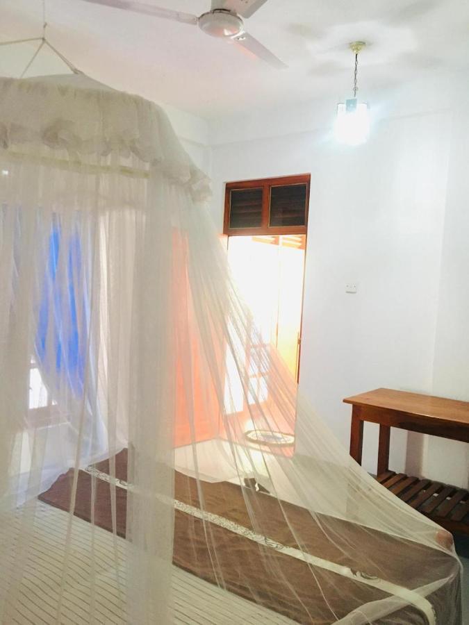 Sunrise Guest House & Restaurant Tangalle Exterior foto