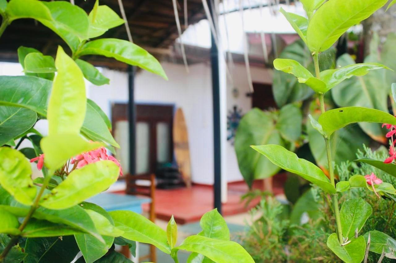 Sunrise Guest House & Restaurant Tangalle Exterior foto