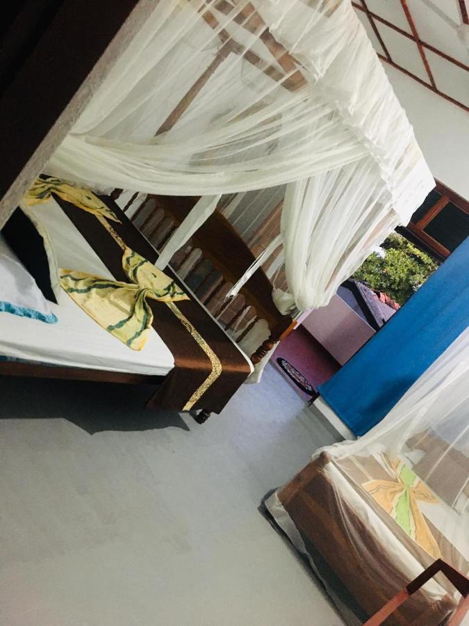 Sunrise Guest House & Restaurant Tangalle Exterior foto