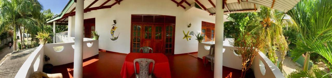 Sunrise Guest House & Restaurant Tangalle Exterior foto