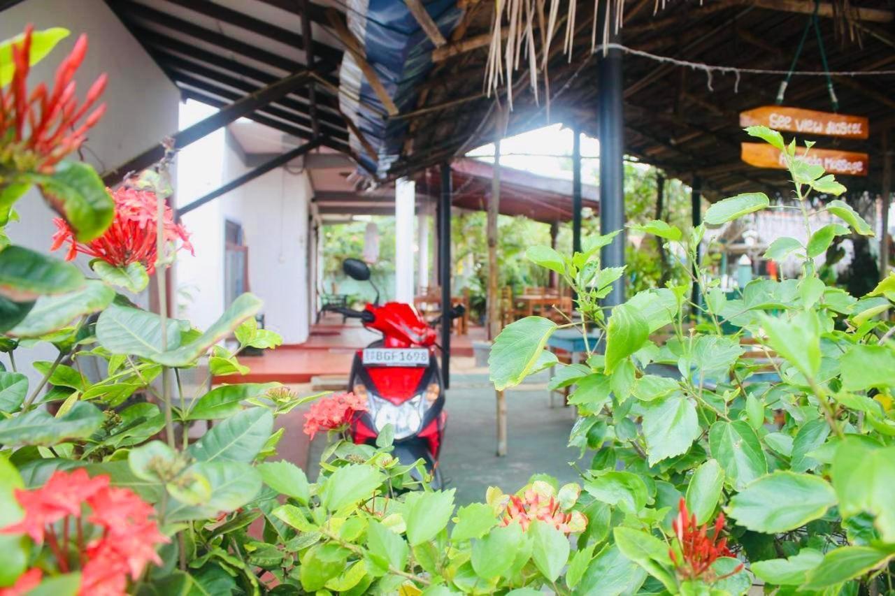 Sunrise Guest House & Restaurant Tangalle Exterior foto