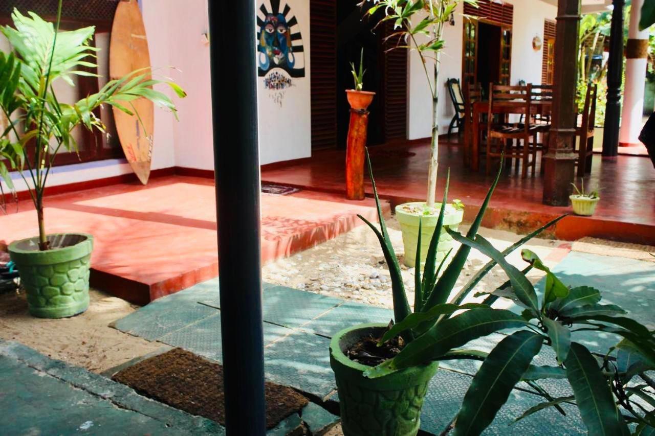 Sunrise Guest House & Restaurant Tangalle Exterior foto